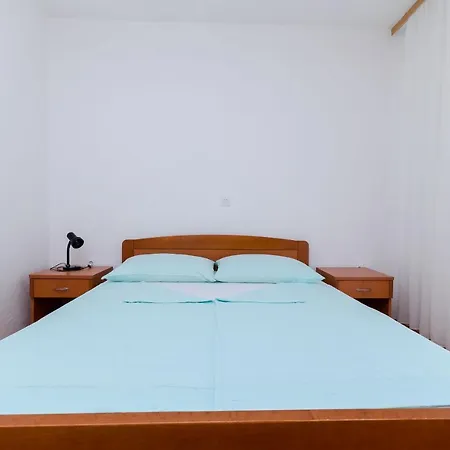 Ruza A 公寓 洛帕