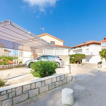 Ruza A Apartmán Lopar