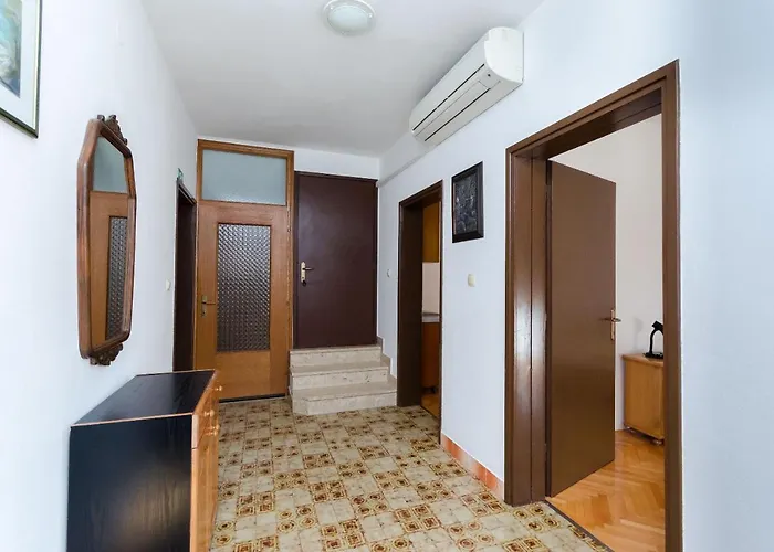 Ruza A Apartman